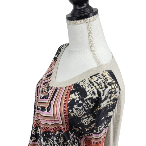 CAbi Aztec Tribal Diamond Scarf Top Size XS 100% Silk Front - Picture 8 of 11
